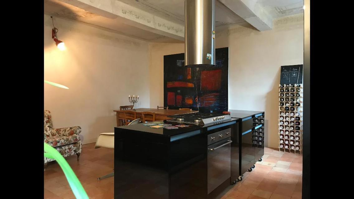 Casa Luminosa Con Giardino In Centro Storico Apartment Reggio Emilia Exterior foto